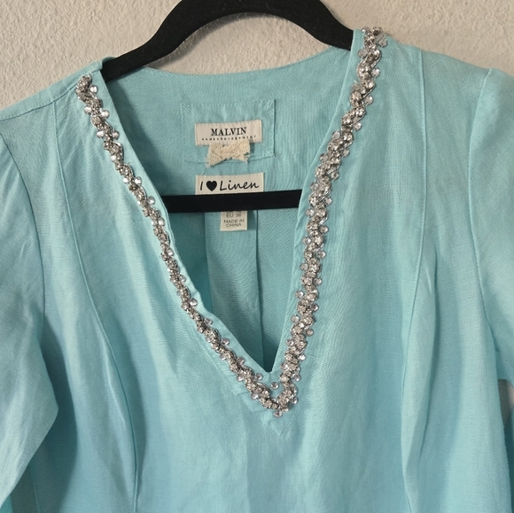 Malvin Embellished Linen Tunic Blouse Women Sz S Blue Side Slit Laggenlook - Picture 9 of 11